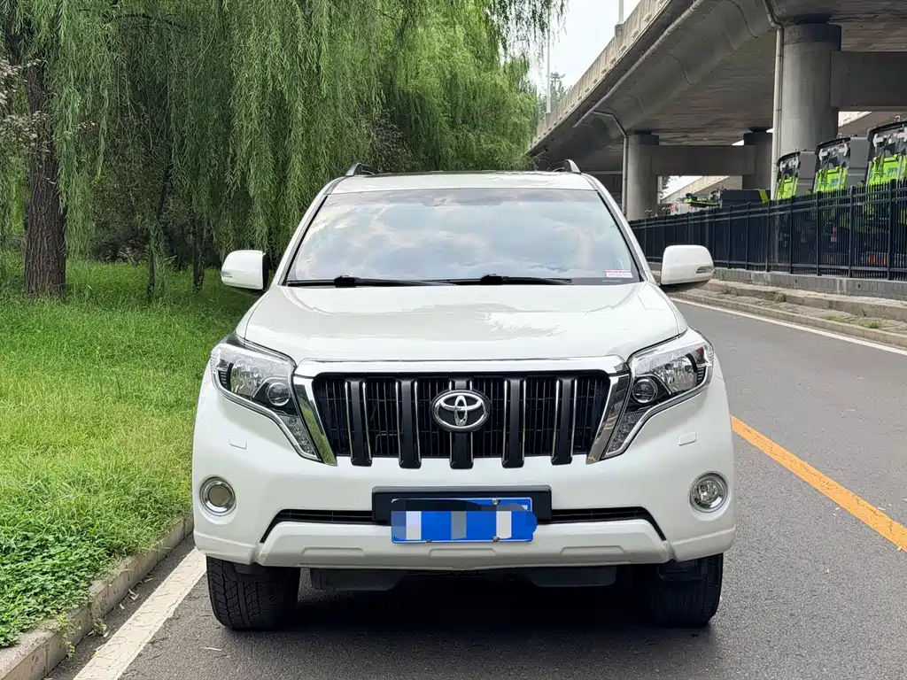 Toyota Prado — миниатюра 2