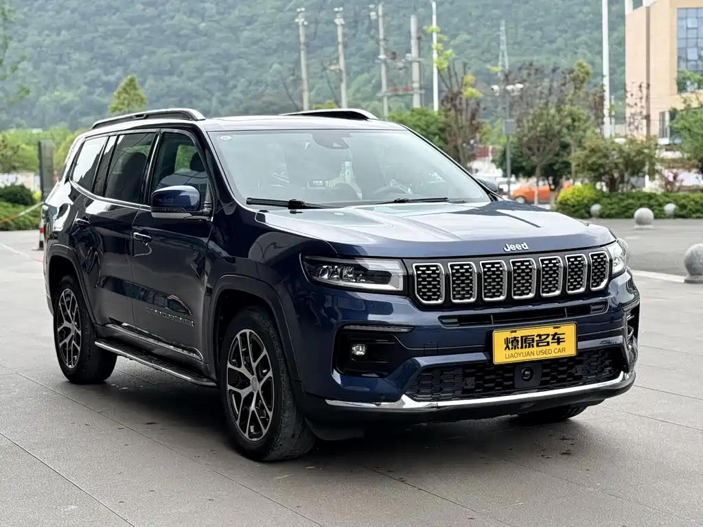 Jeep Grand Commander 2.0T 4WD Luxury Edition, фото 3