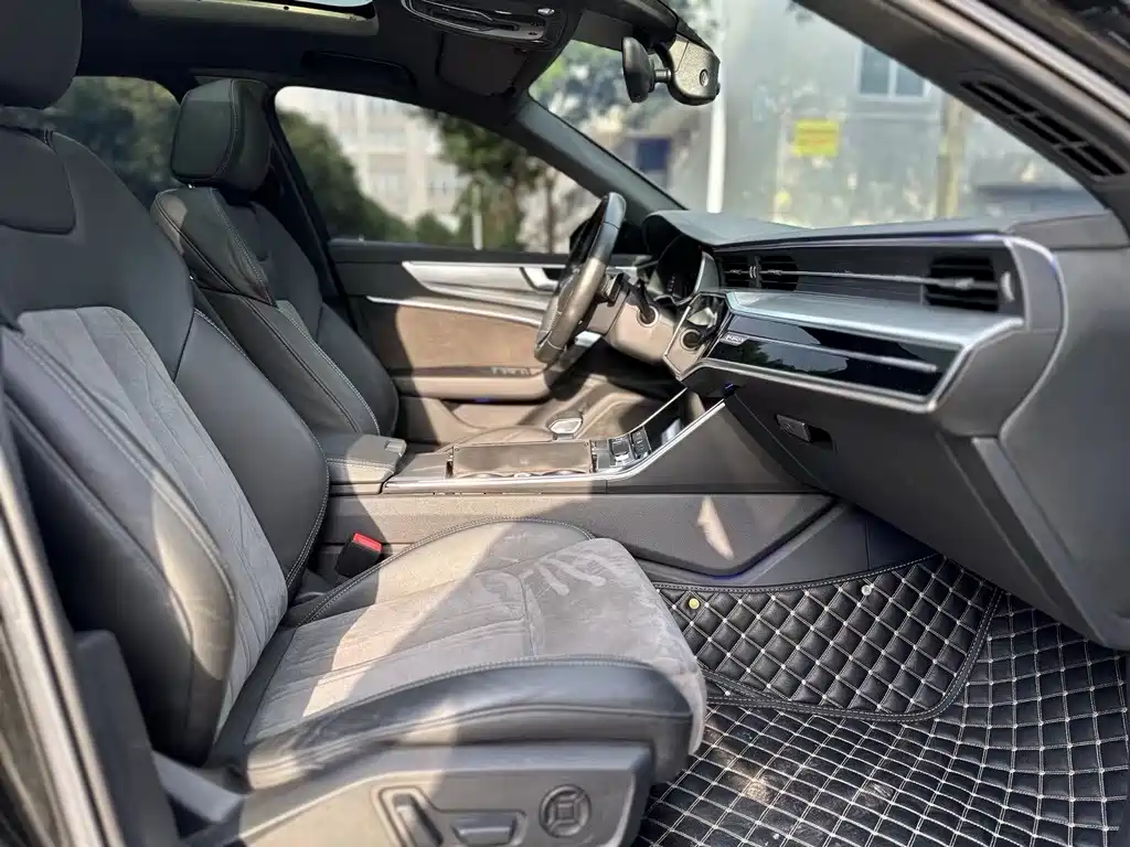 Audi A6L — миниатюра 7