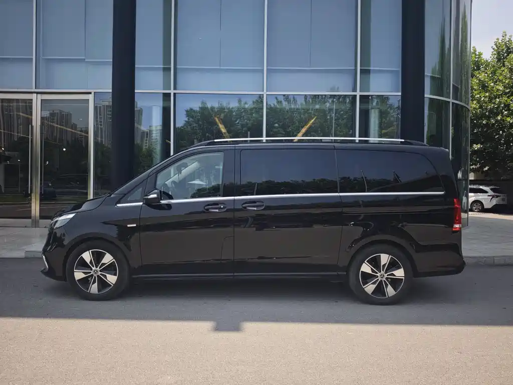 Mercedes-Benz V-Class V 2022 V 260 Luxury