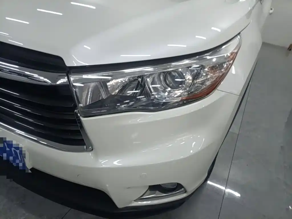 Toyota Highlander — миниатюра 24