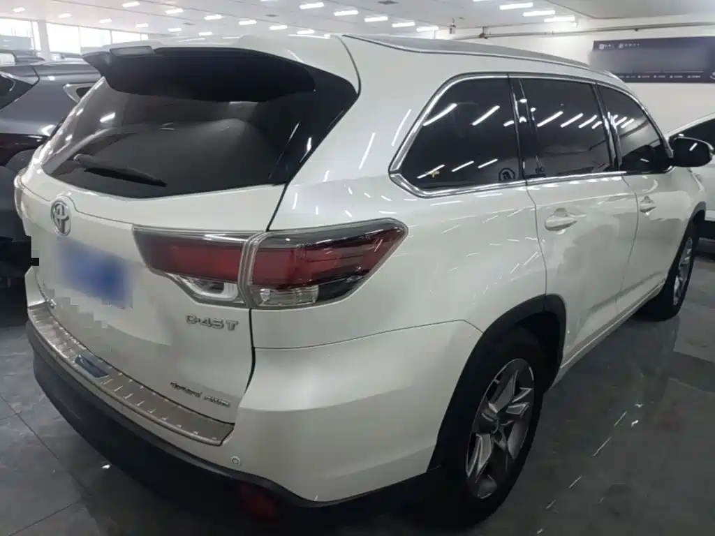 Toyota Highlander — миниатюра 7