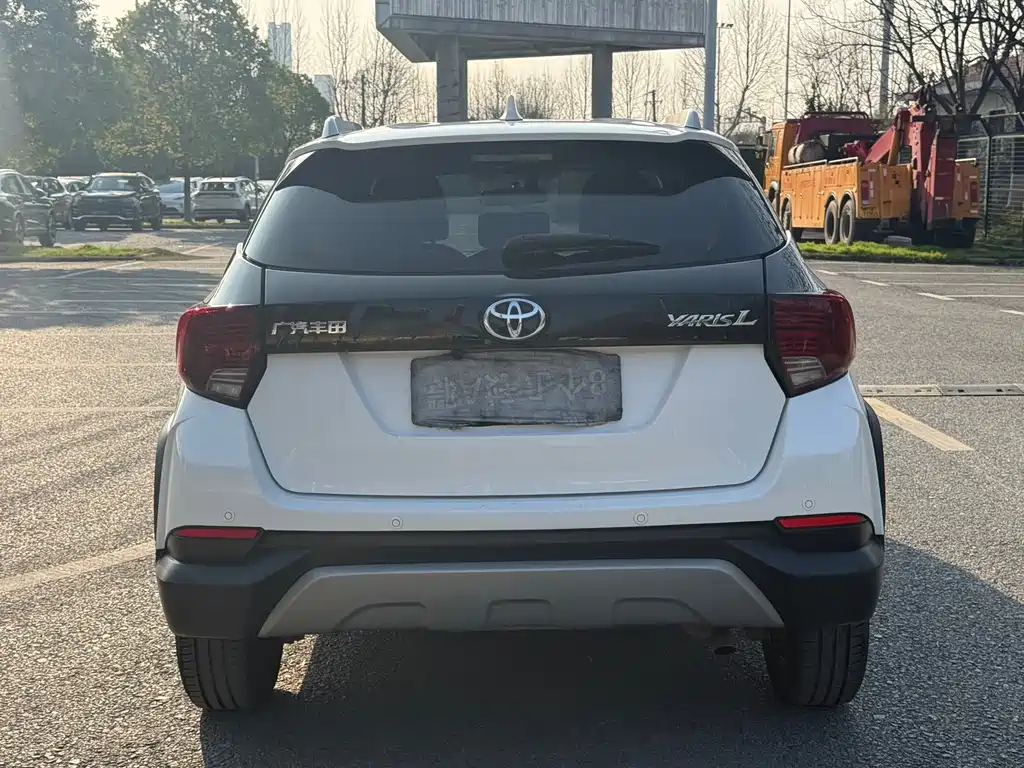 Toyota Yaris L — миниатюра 12