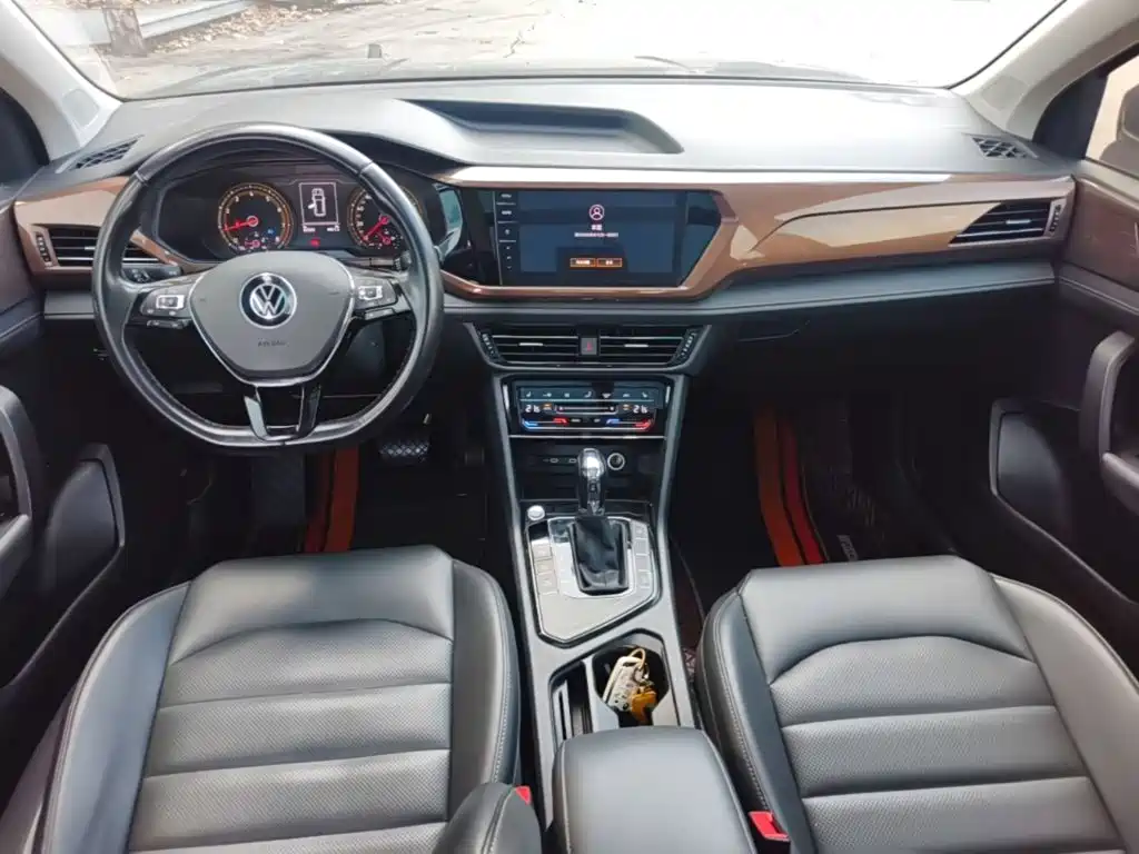 Volkswagen Tharu — миниатюра 10