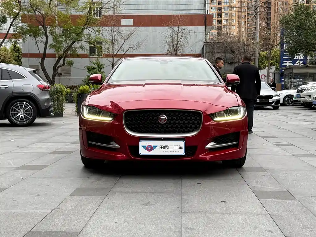Jaguar XE 2017 2.0T 200PS R-Sport