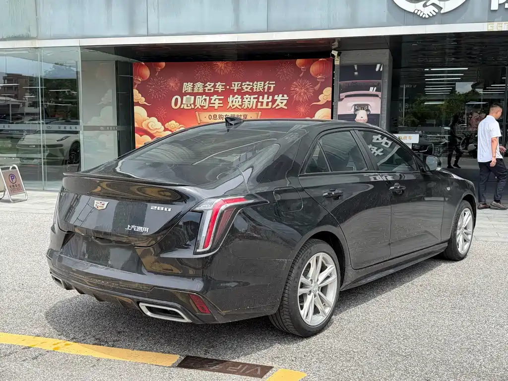 Cadillac CT4 2022 28T