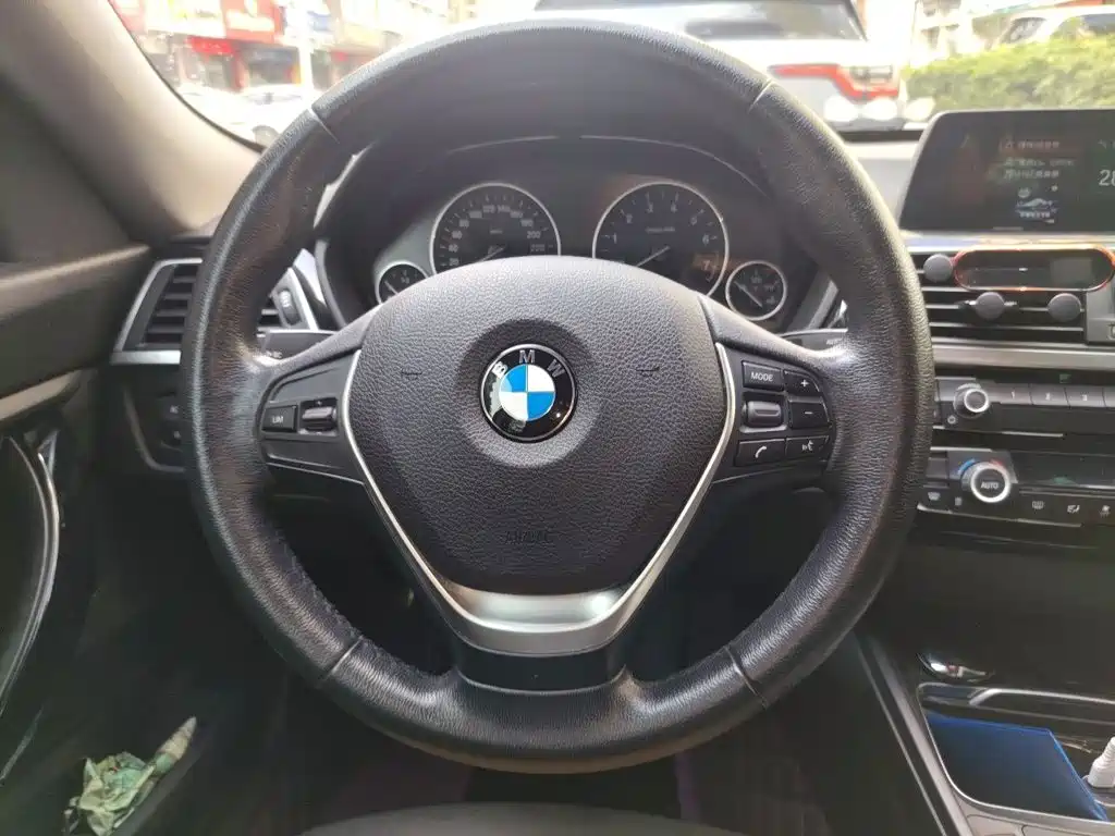 BMW 3 Series GT — миниатюра 11