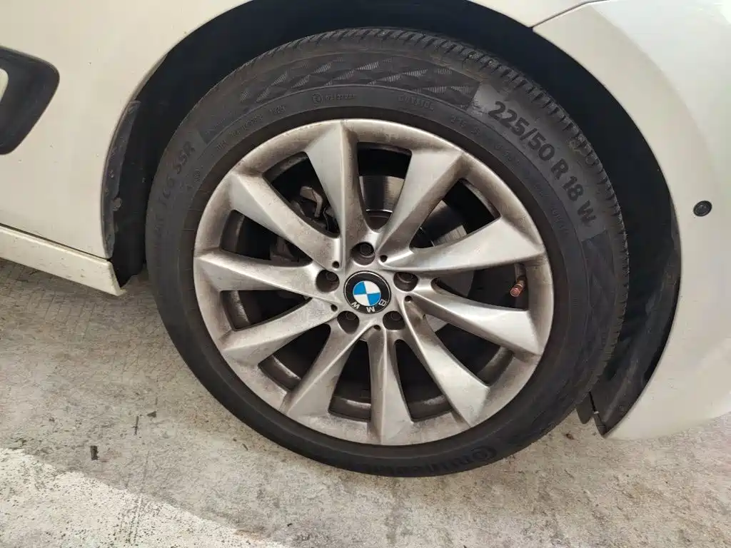 BMW 3 Series GT — миниатюра 8