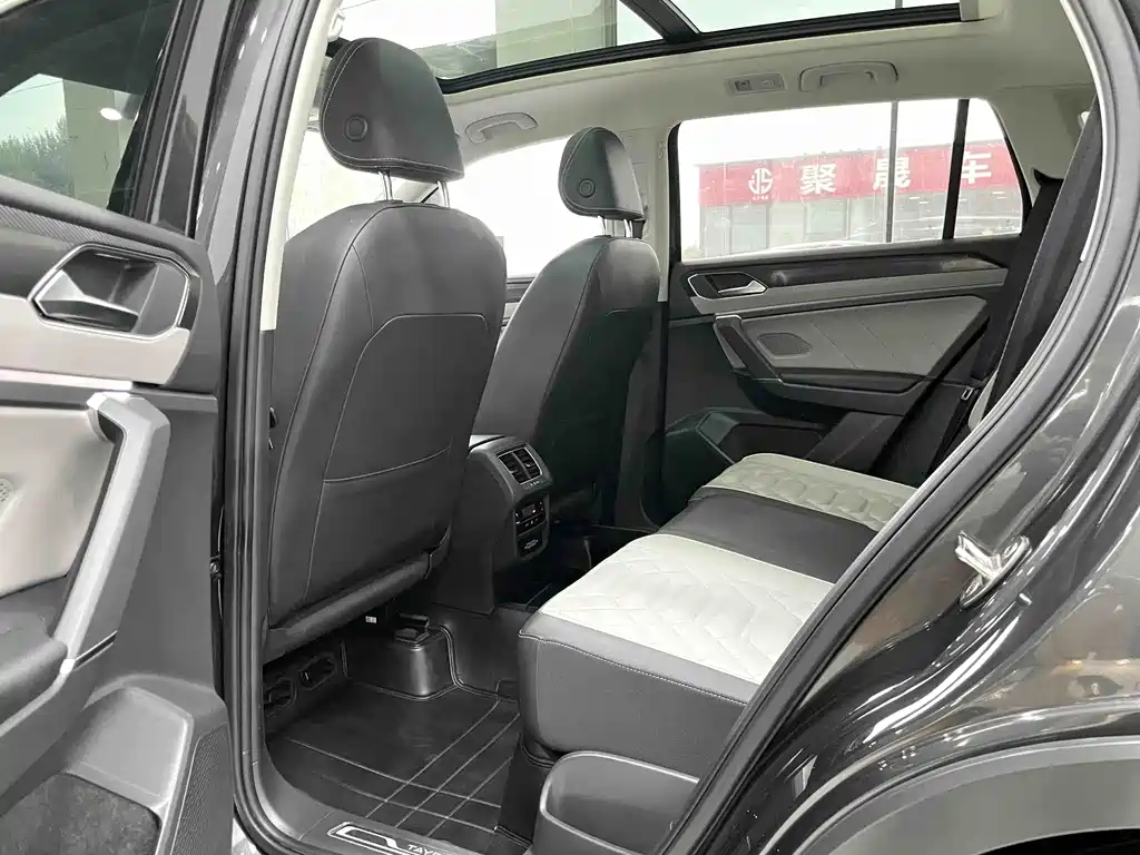 Volkswagen Tayron 2023 280TSI Luxury Plus