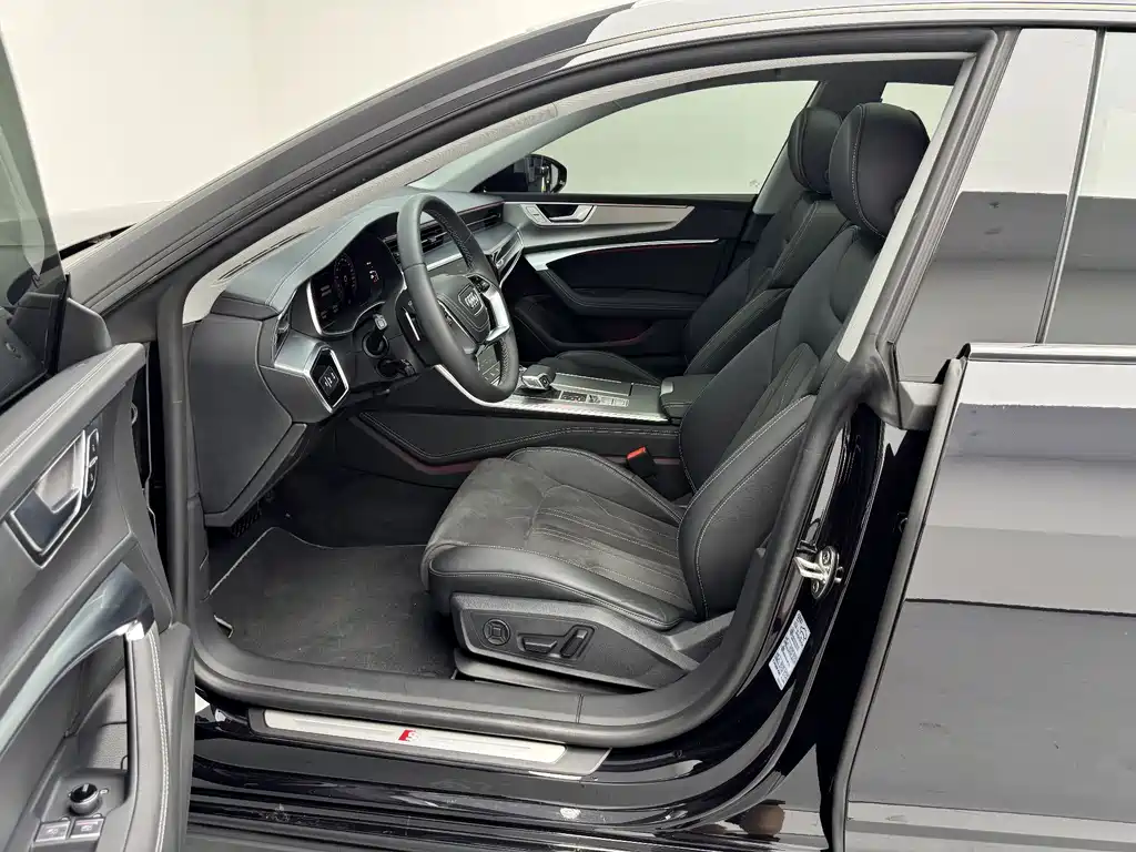 Audi A7L — миниатюра 13