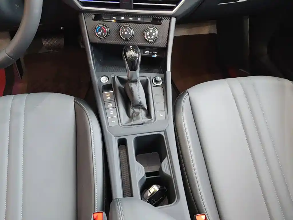 Volkswagen Sagitar — миниатюра 14
