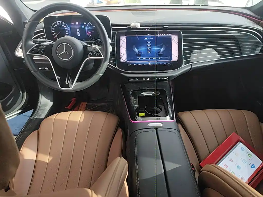 Mercedes-Benz E-Class — миниатюра 10