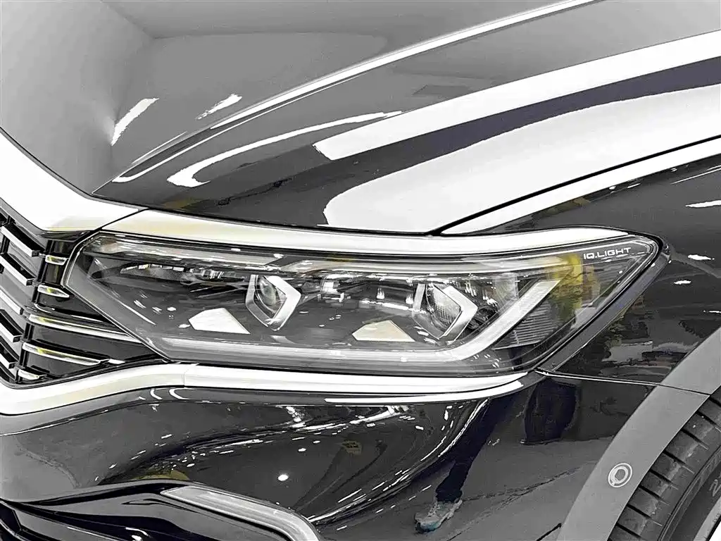 Volkswagen Passat PHEV — миниатюра 4