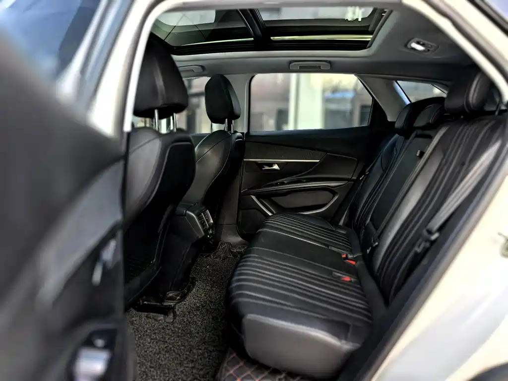 Peugeot 4008 — миниатюра 12