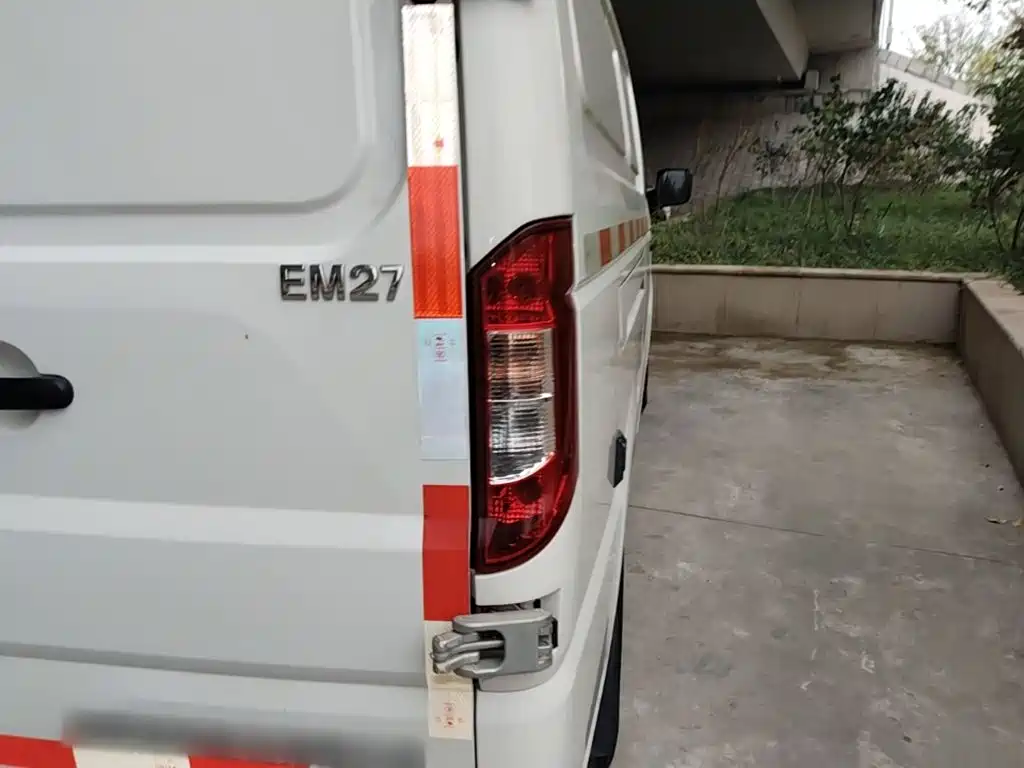 Dongfeng EM27 — миниатюра 8