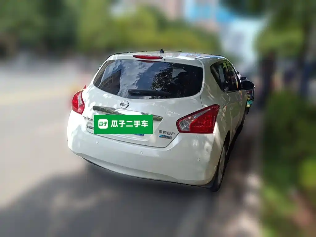 Nissan Tiida — миниатюра 4