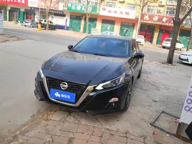 NISSAN TEANA