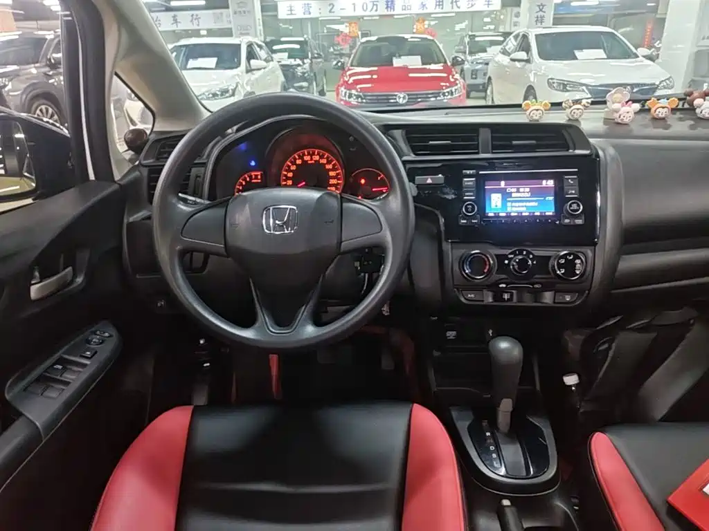 Honda Fit — миниатюра 13