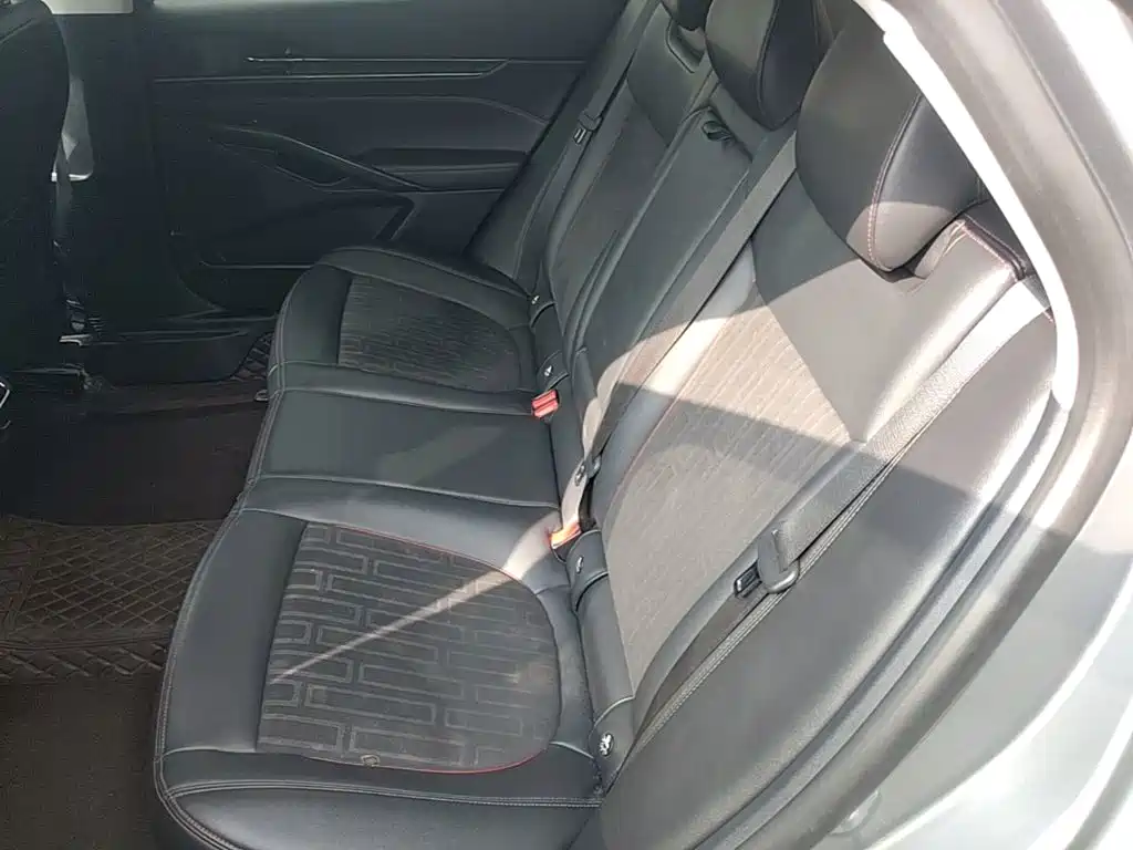 Ford Mondeo — миниатюра 17