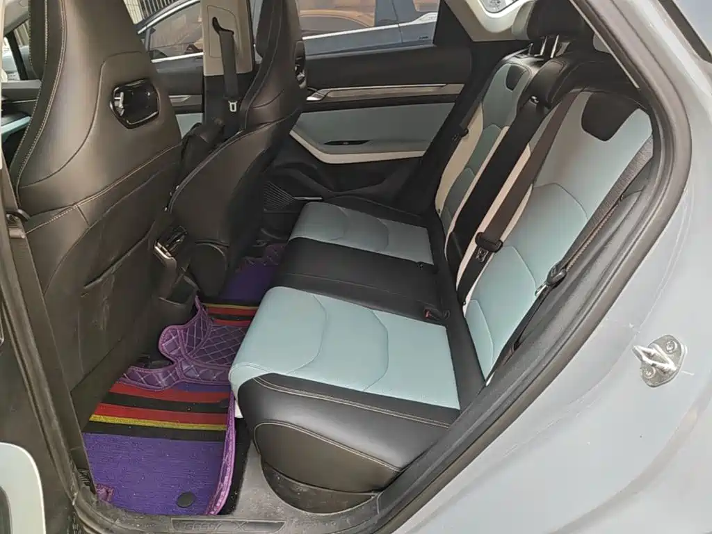 Geely Emgrand S — миниатюра 17