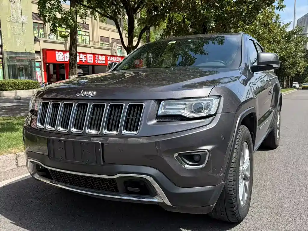 Jeep Grand Cherokee (Import) — миниатюра 2