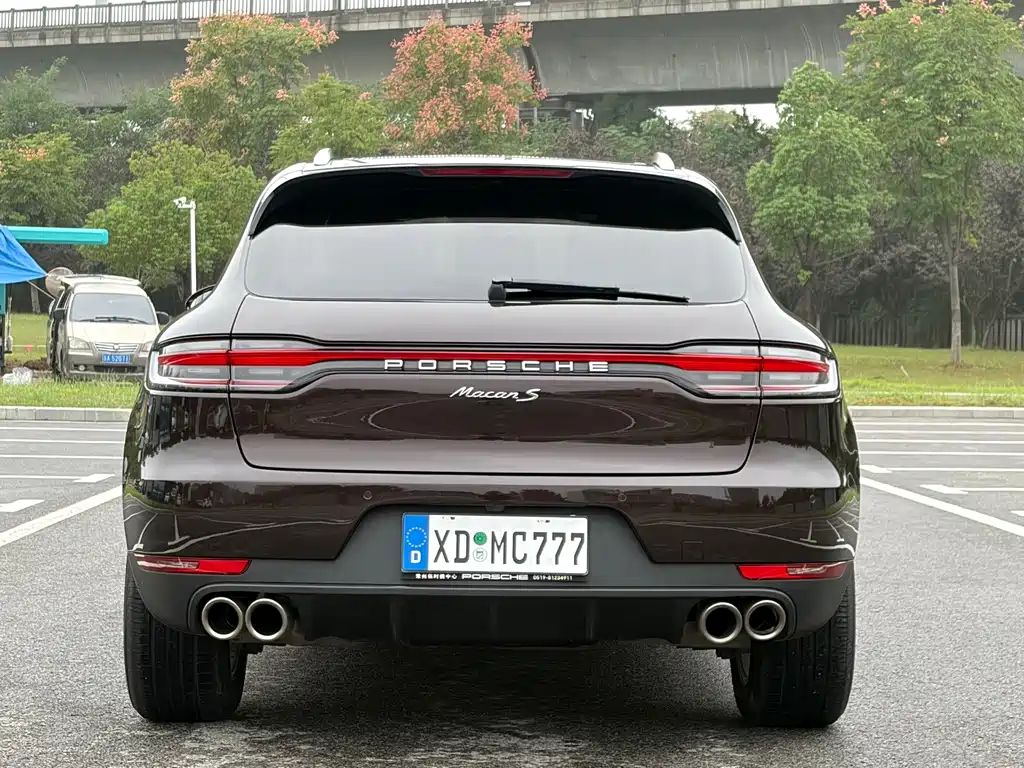 Porsche Macan — миниатюра 3