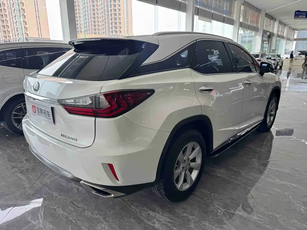 Lexus RX — миниатюра 4