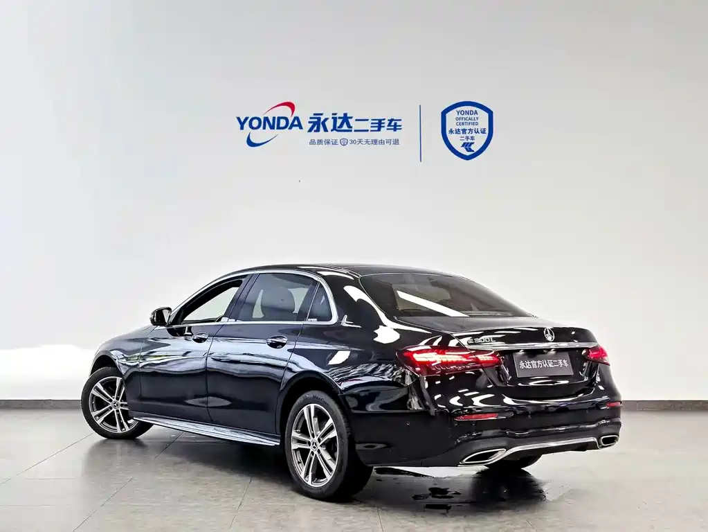 Mercedes-Benz E-Class — миниатюра 4