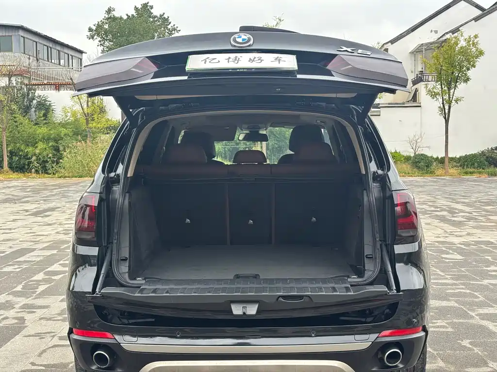 BMW X5 (Import) — миниатюра 11