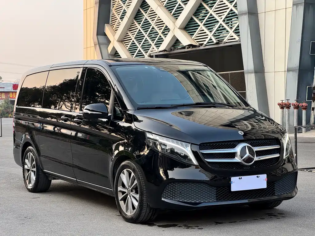 MERCEDES-BENZ V CLASS