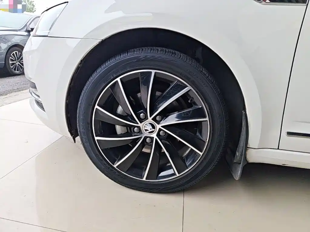 Skoda Octavia — миниатюра 23