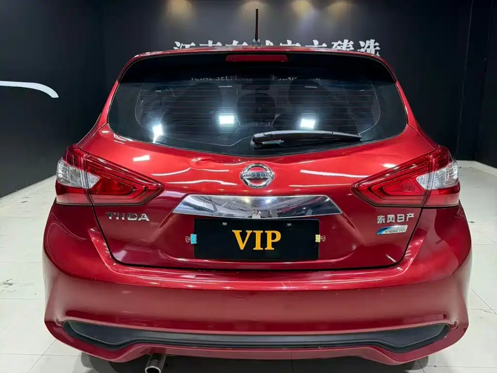 Nissan Tiida — миниатюра 3