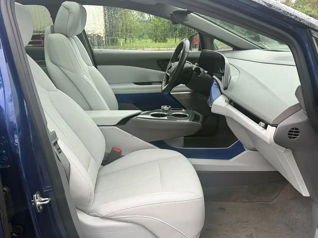 Cadillac IQ — миниатюра 17