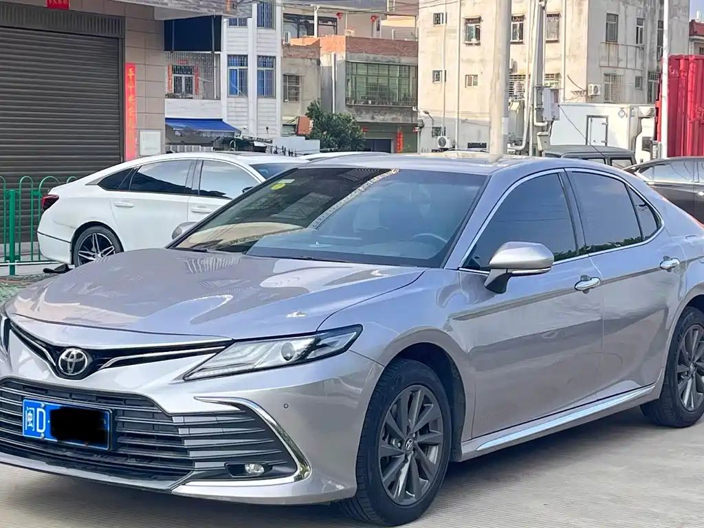 Купить Toyota Camry