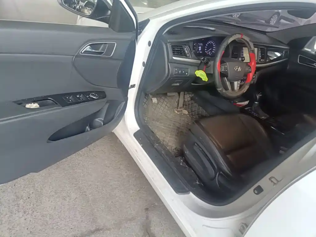 Hyundai Mistra — миниатюра 16