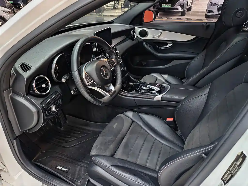 Mercedes-Benz C-Class — миниатюра 7