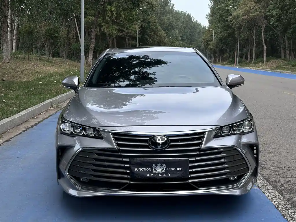 Toyota Avalon — миниатюра 2