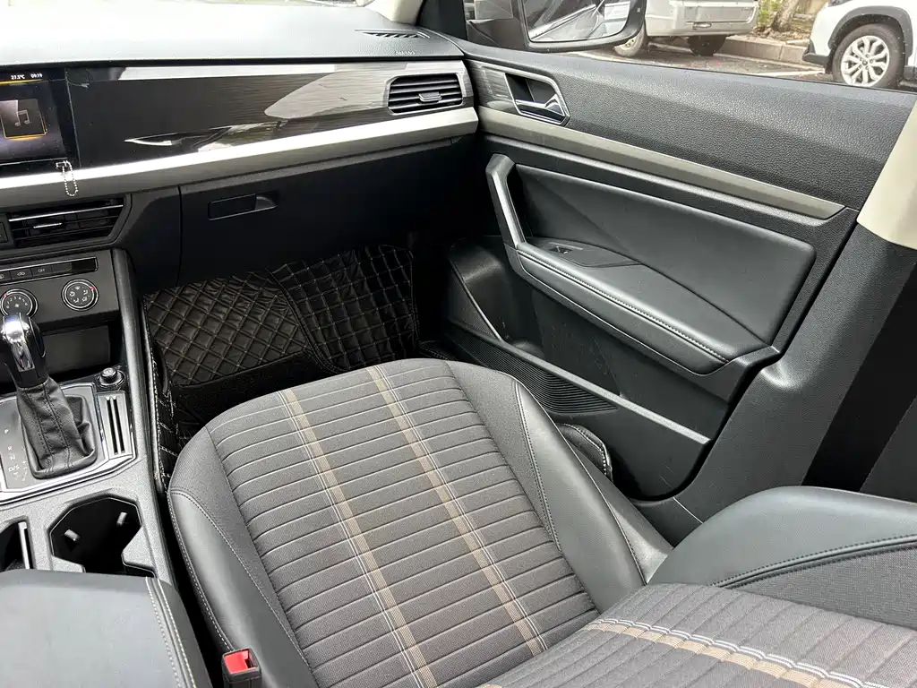 Volkswagen Lavida — миниатюра 17