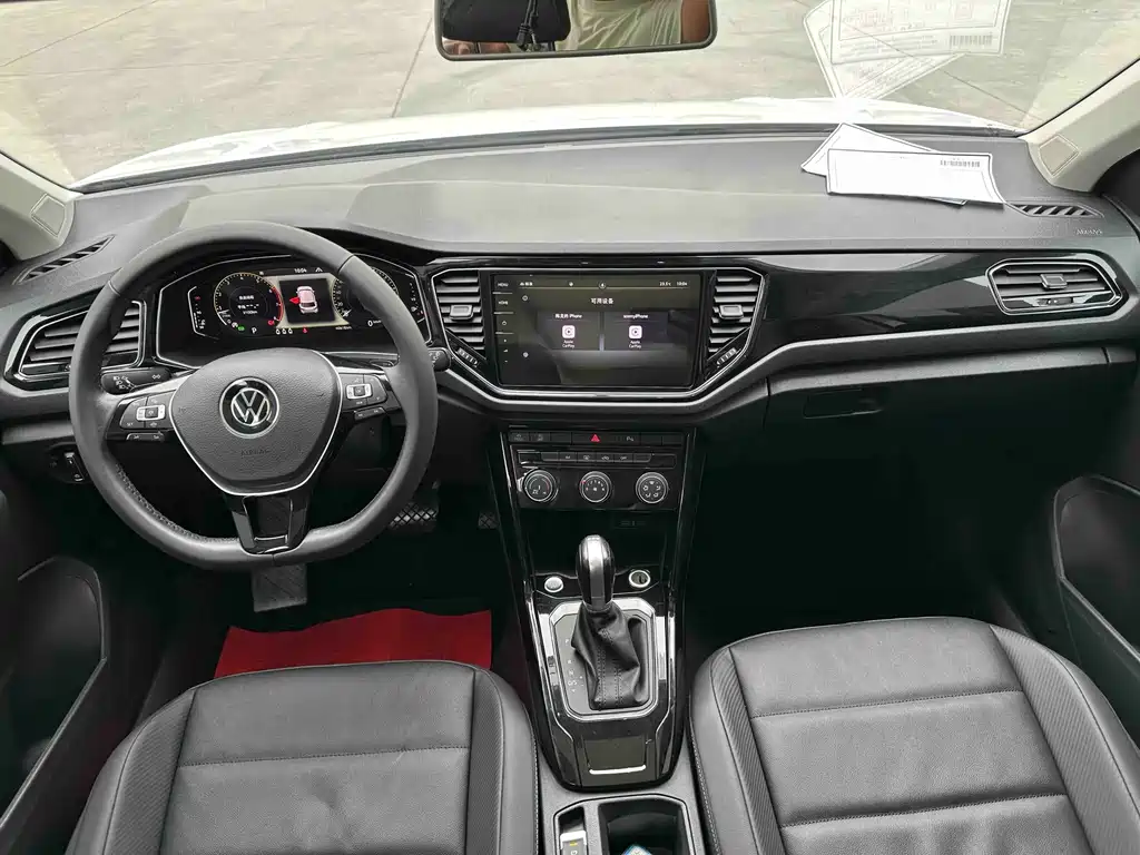 Volkswagen T-Roc — миниатюра 11