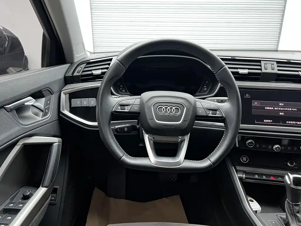 Audi Q3 — миниатюра 10