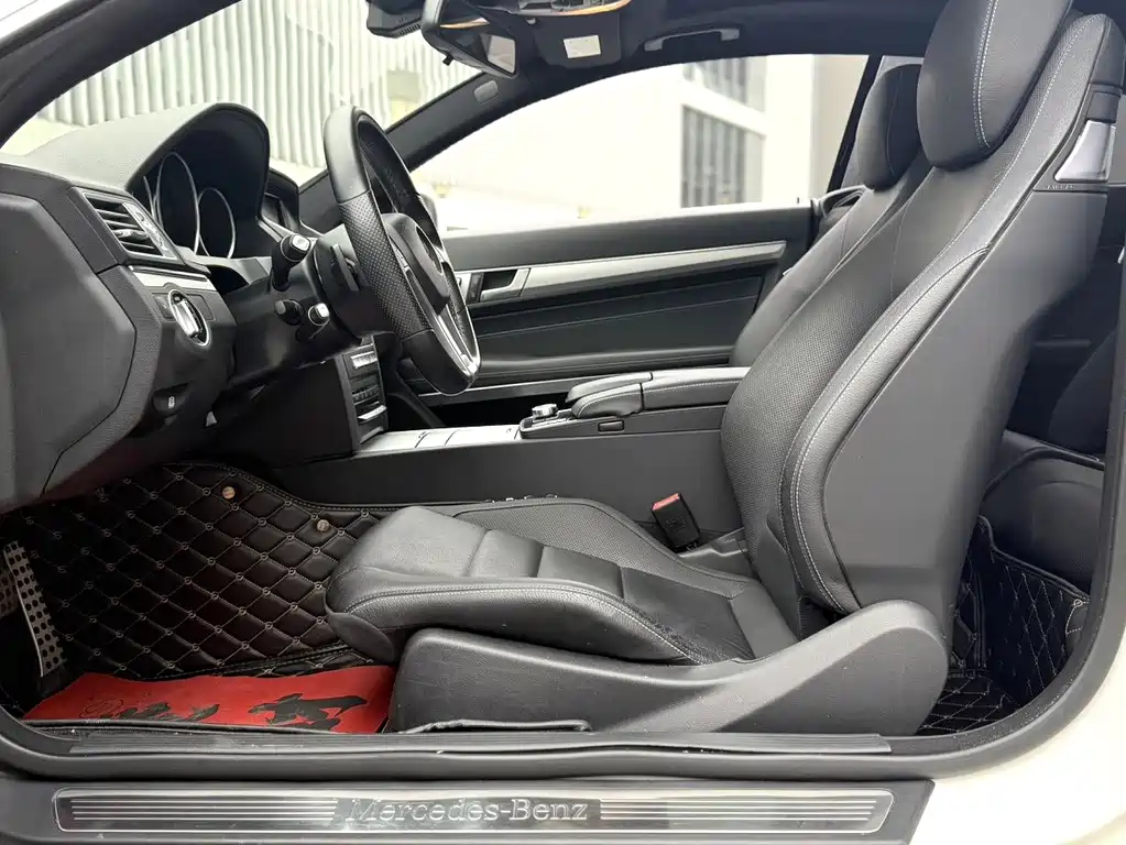 Mercedes-Benz E-Class (Import) — миниатюра 8