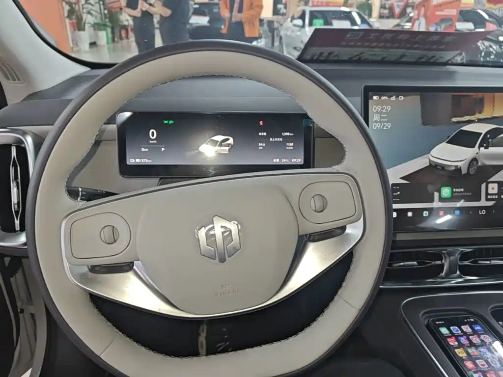 Leapmotor Leapmotor B01 — миниатюра 11