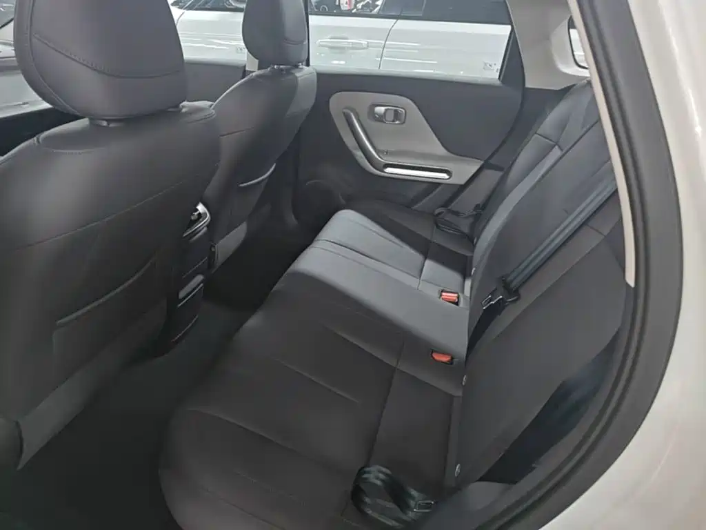 Leapmotor Leapmotor B01 — миниатюра 17