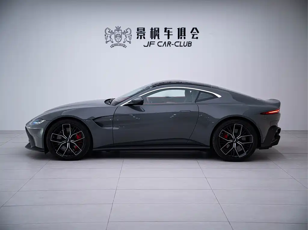 Aston Martin V8 Vantage — миниатюра 4