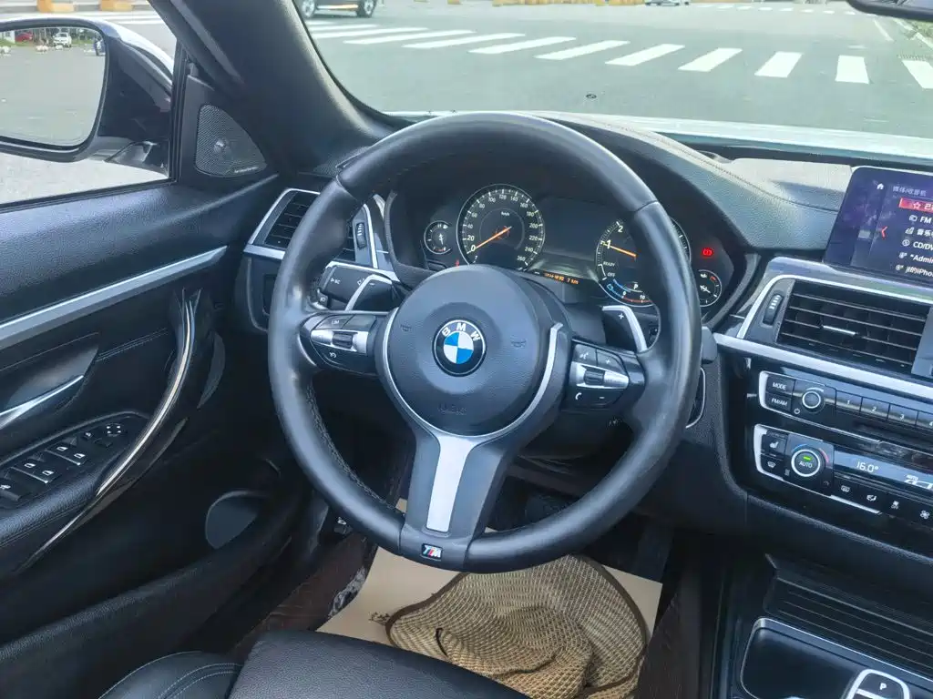 BMW 4 Series — миниатюра 12