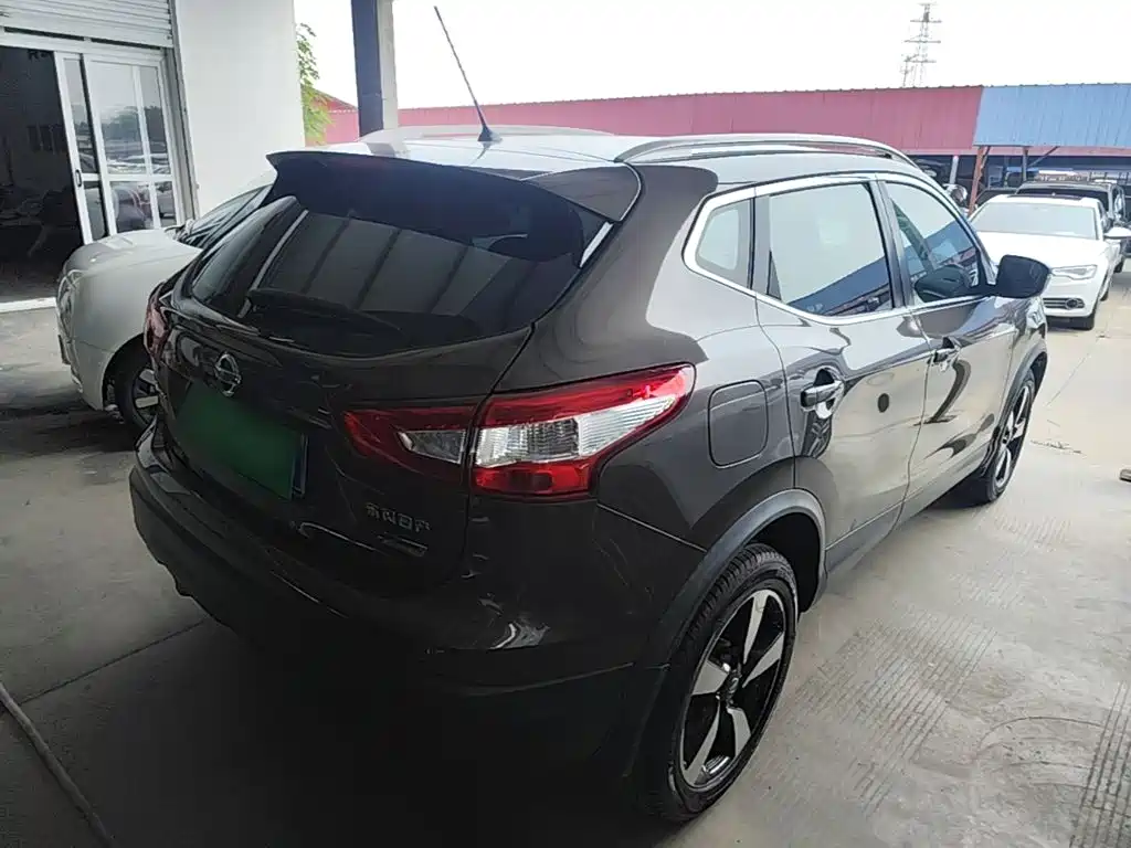 Nissan Qashqai 2017 2.0L CVT Smart V