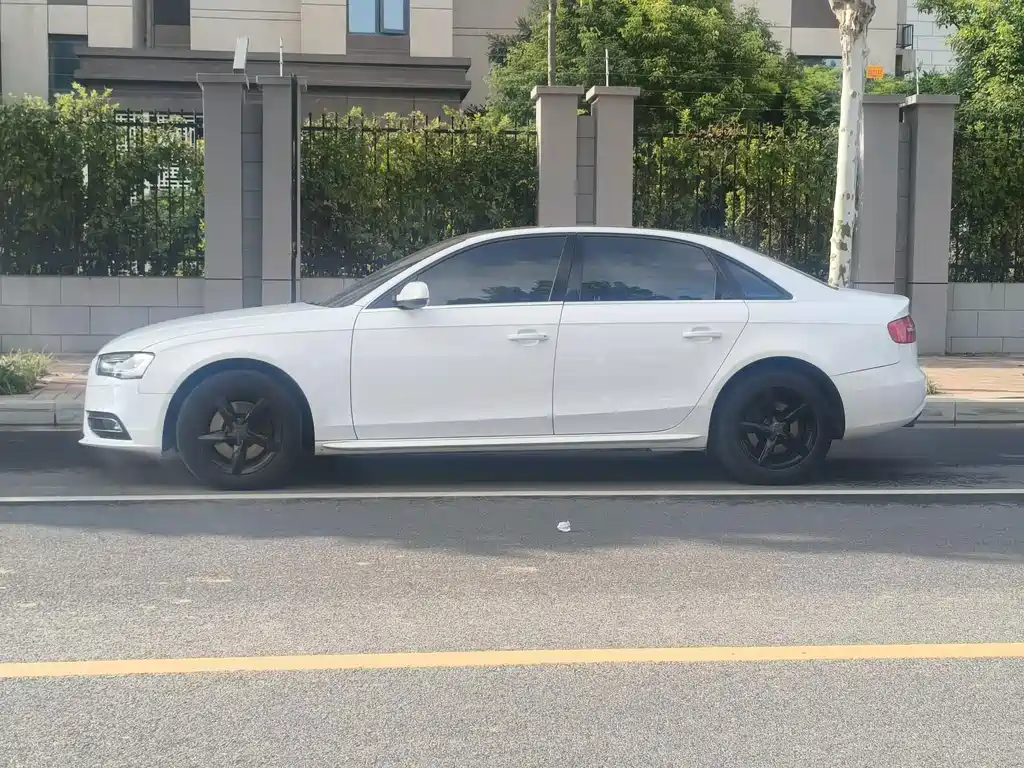 Audi A4L — миниатюра 4