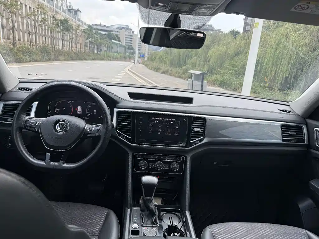 Volkswagen Teramont — миниатюра 13
