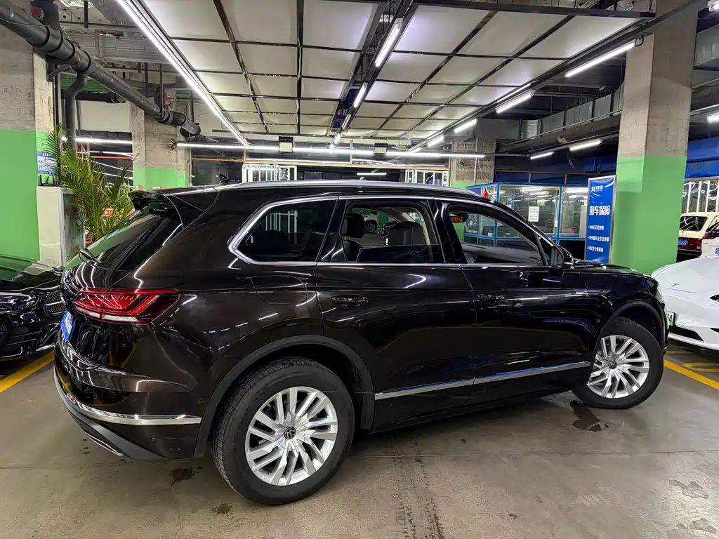 Volkswagen Touareg — миниатюра 4