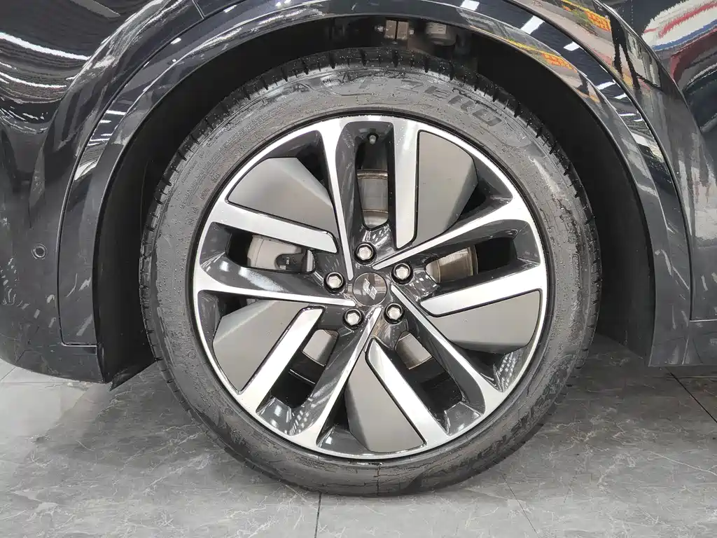 Li Auto Li L9 — миниатюра 13